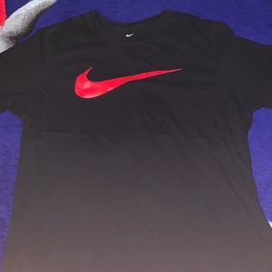 Nike shirt black and red good condition no stains